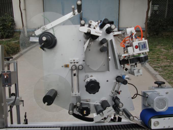 इलेक्ट्रॉनिक्स के लिए कन्वेयर मोटर HY ब्रांड शीशी लेबलिंग मशीन, 7 वीं बैटरी लेबल स्टीकर मशीन