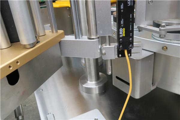 हाई स्पीड रोटरी स्टीकर लेबलिंग मशीन फिलिंग मशीन विकल्प बेल्ट के साथ