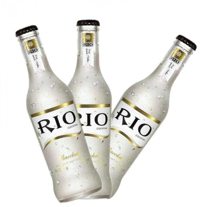 एल्यूमीनियम सामग्री स्वयं चिपकने वाला लेबलिंग मशीन तीन लेबल साइड सिस्टम