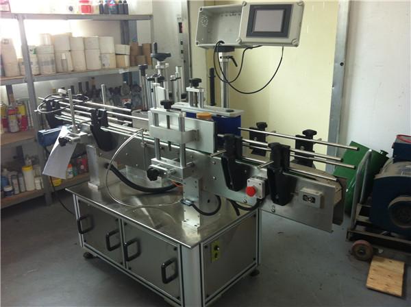 Sqaure / राउंड / फ्लैट पानी की बोतलों के लिए 45 मीटर / मिनट स्पीड स्टिकर लेबल एप्लीकेटर