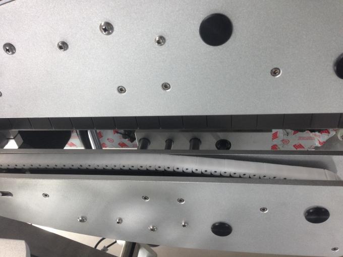 एकाधिक प्रकार की बोतल स्टिकर लेबलिंग मशीन पीएलसी नियंत्रण प्रणाली