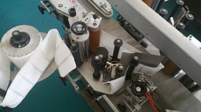 ओवल बैग और बोतलें लेबल स्टिकर ऐप्लिकेटर, लंबे कन्वेयर के साथ स्वयं चिपकने वाला लेबल प्रिंटिंग मशीन