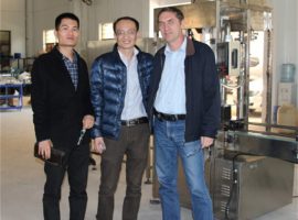 ग्राहकों