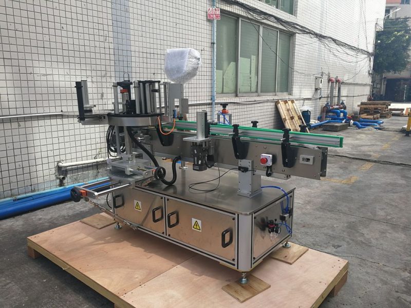 चीन स्व चिपकने वाला स्वचालित दौर बोतल स्टीकर लेबलिंग मशीन पीएलसी नियंत्रण आपूर्तिकर्ता